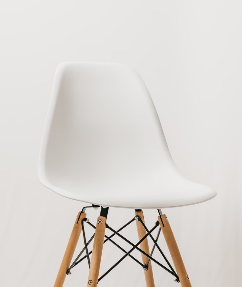 [CH7001-WHT] Contemporary White Wood and Plastic Chair