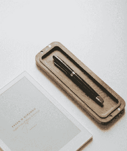 [DT5001-RUST] Rustic Wooden Pen Tray